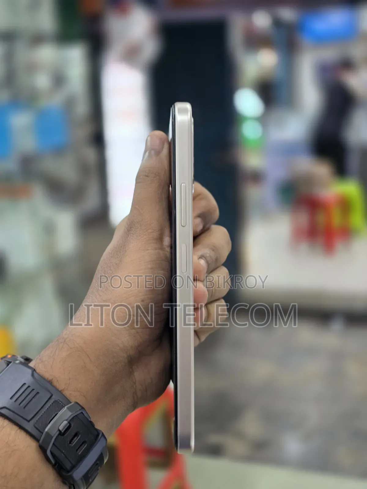ওপ্পো এ৬ ২৫৬ জিবি গোল্ড