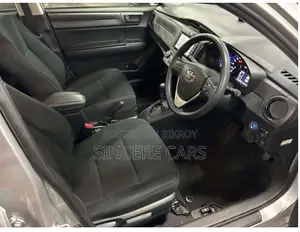 Toyota Axio 2021 Silver