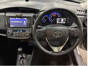 Toyota Axio 2021 Silver