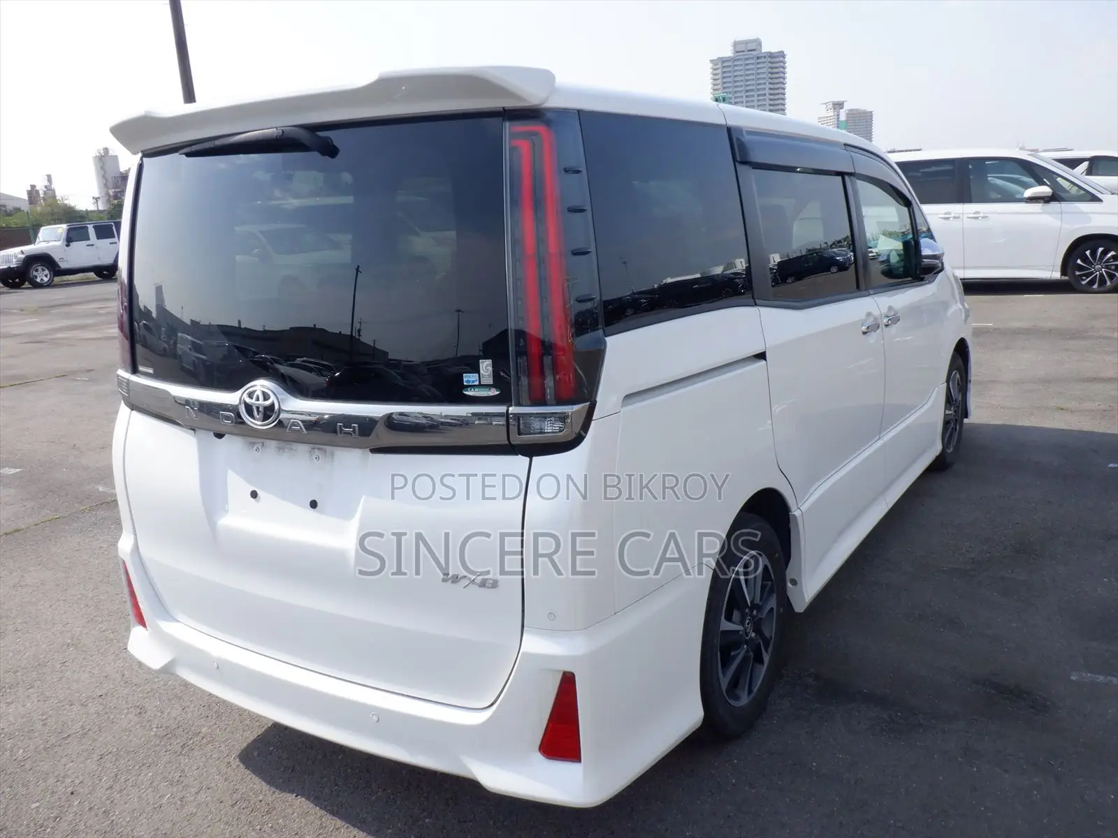 Toyota Noah 2021 Pearl