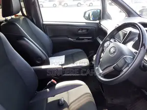 Toyota Noah 2021 Pearl
