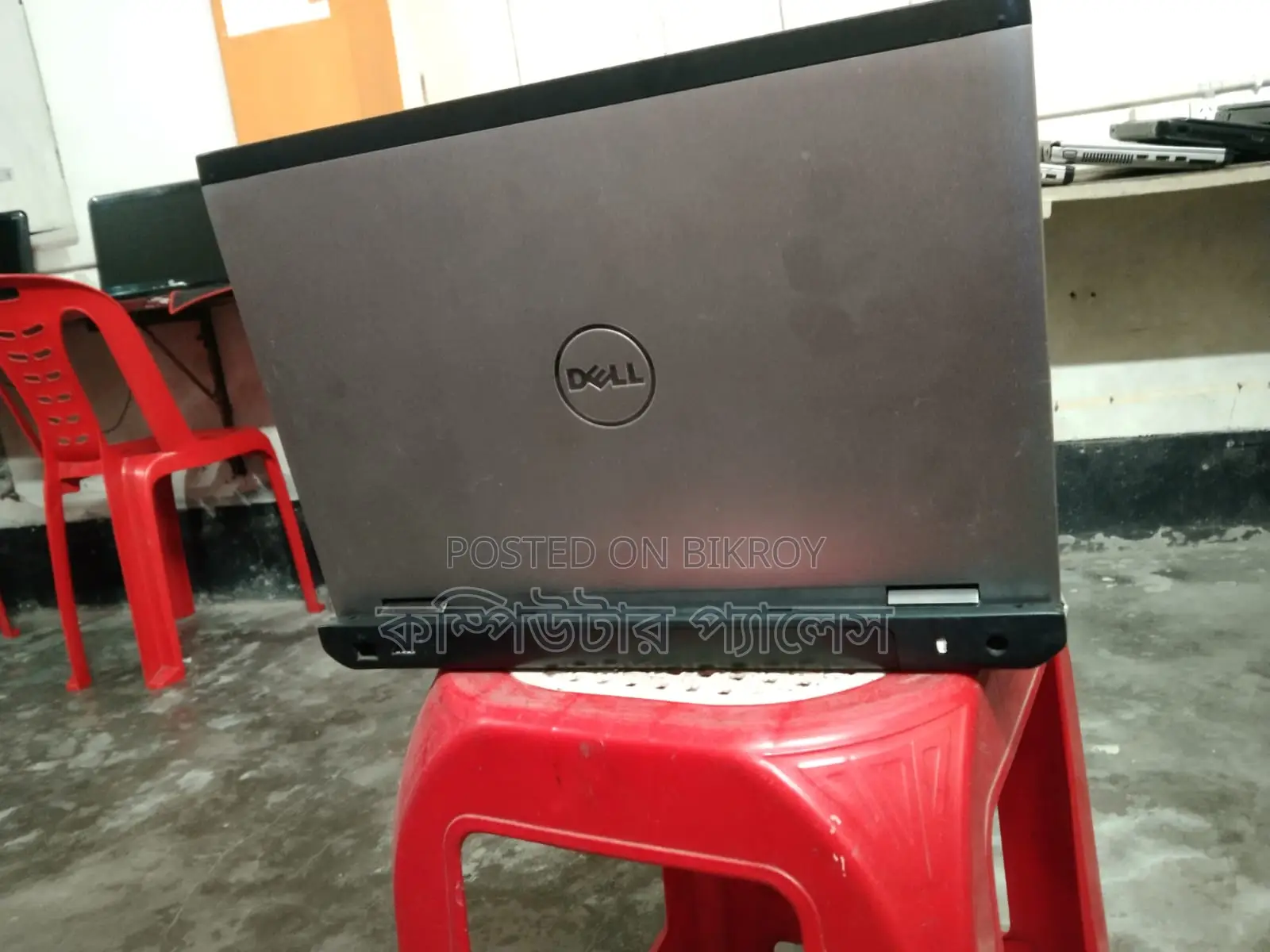 Laptop Dell Vostro 3000 4GB Intel Core i3 HDD 500GB