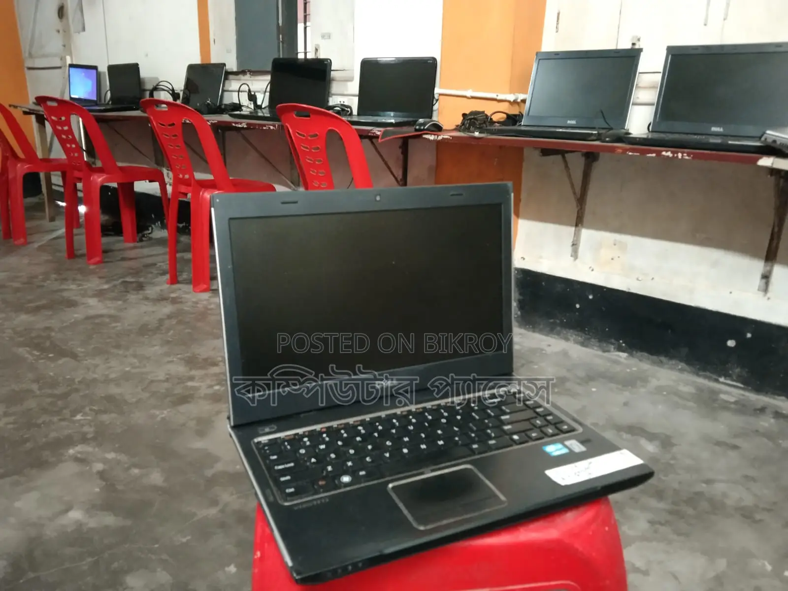 Laptop Dell Vostro 3000 4GB Intel Core i3 HDD 500GB