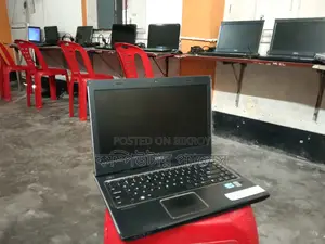 Laptop Dell Vostro 3000 4GB Intel Core i3 HDD 500GB
