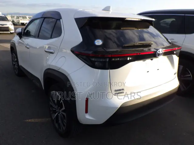 Toyota Yaris Cross 2021 Pearl