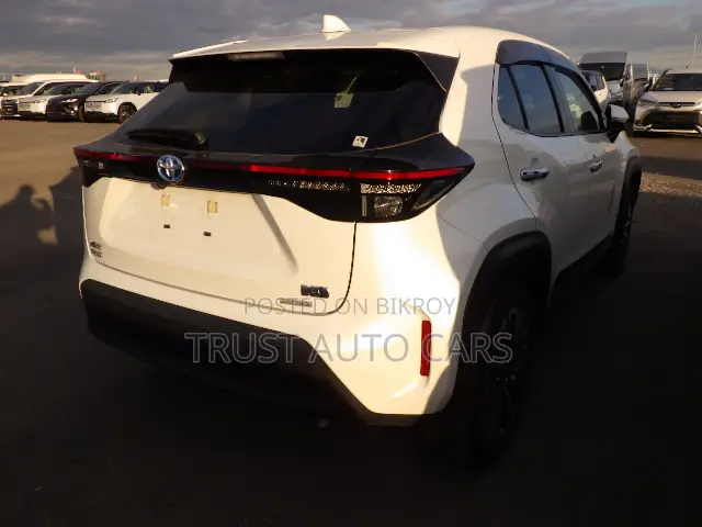 Toyota Yaris Cross 2021 Pearl