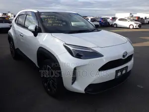 Toyota Yaris Cross 2021 Pearl