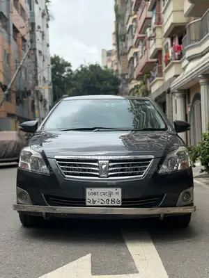 টয়োটা প্রিমিও ১.৫ এফডাব্লিউডি ২০১৪ গ্রে