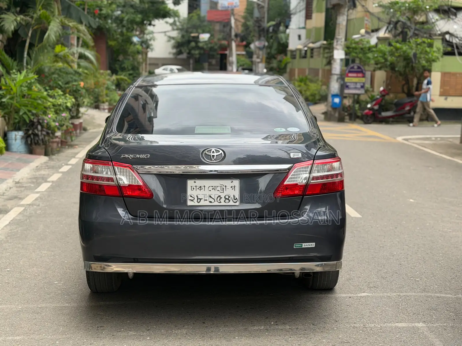 টয়োটা প্রিমিও ১.৫ এফডাব্লিউডি ২০১৪ গ্রে