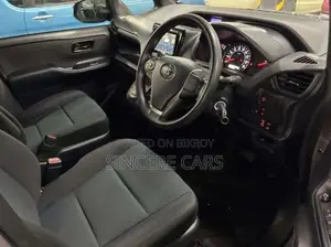 Toyota Noah 2021 Brown