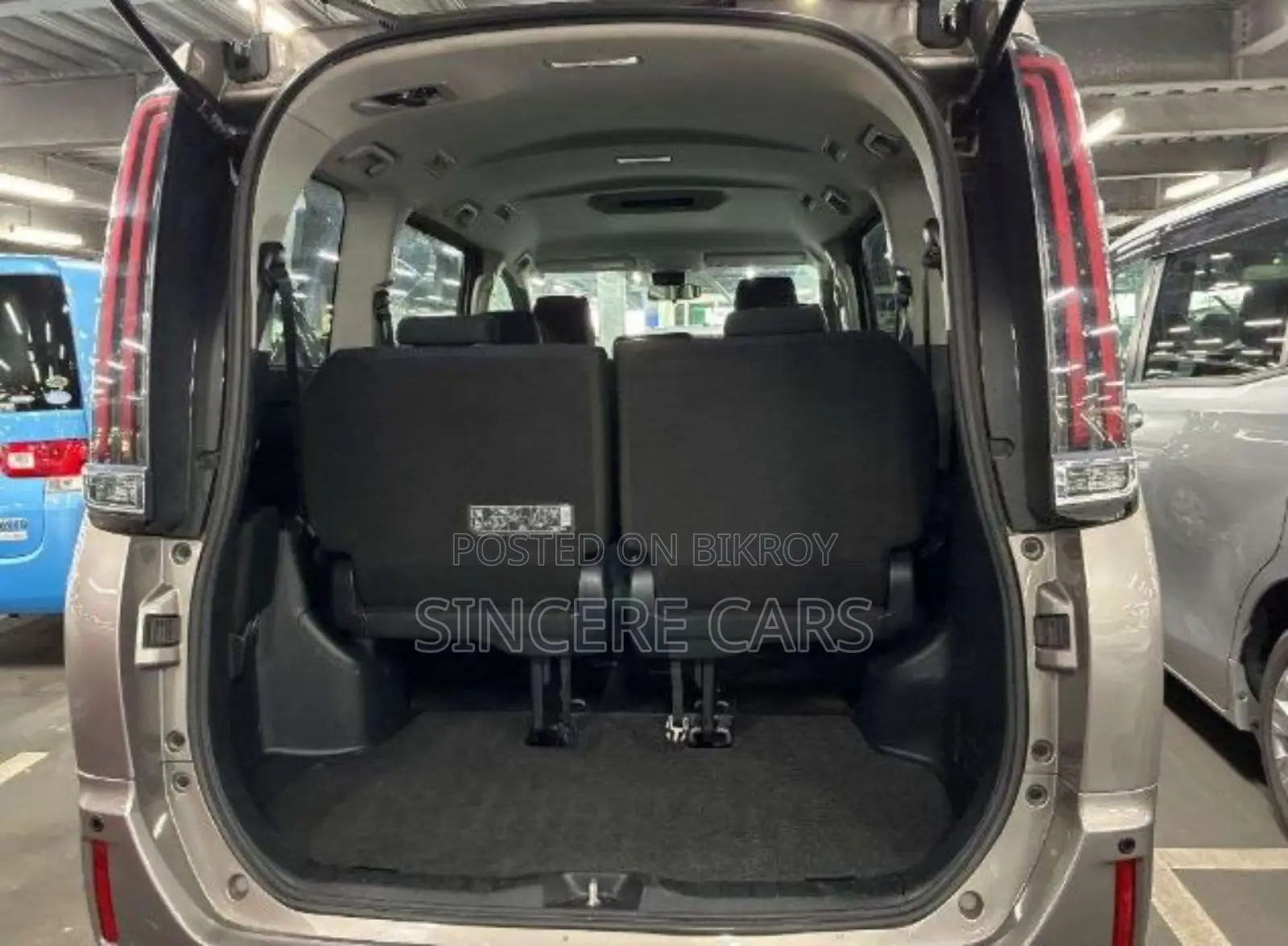 Toyota Noah 2021 Brown