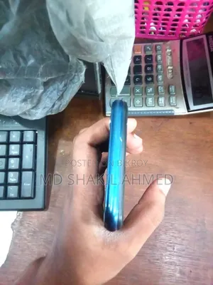 Vivo Y11 32 GB Blue