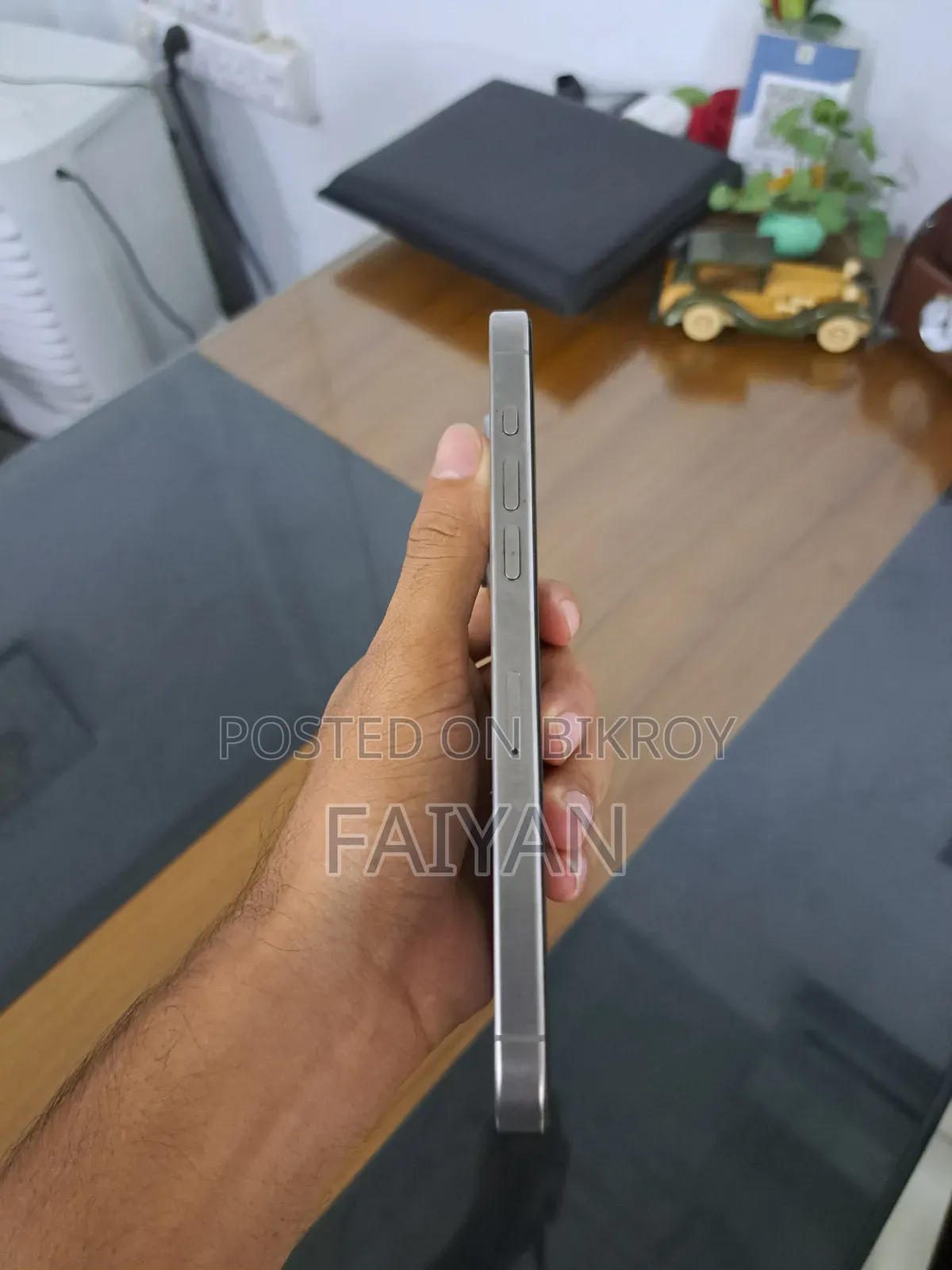 New Apple iPhone 15 Pro Max 256 GB Silver
