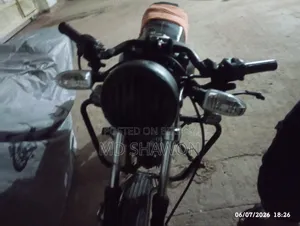 ওয়ালটন ক্রুজ ২০১০ ব্ল্যাক
