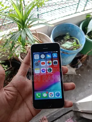 অ্যাপল আইফোন ৫এস ৩২ জিবি সিলভার