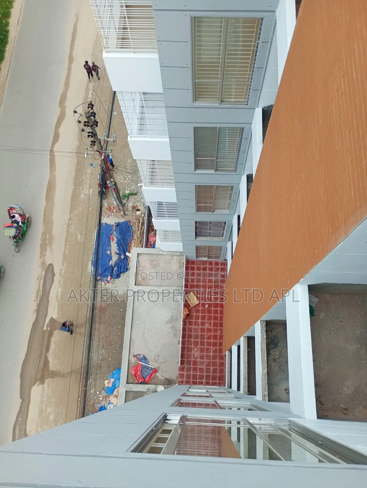 5-Bedroom Apartment in Aftab Nagar for Sale