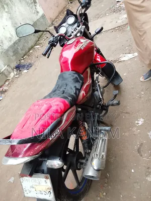 Bajaj Discover 100 2016 Red