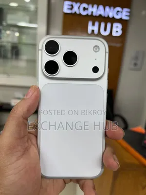 অ্যাপল আইফোন ১৭ প্রো ২৫৬ জিবি সিলভার