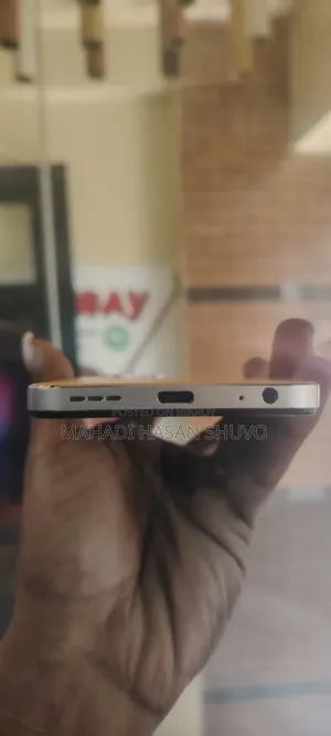 Infinix Hot 30i 128 GB Orange