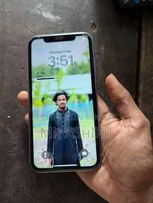 Apple iPhone 11 64 GB