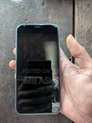 Apple iPhone 11 64 GB