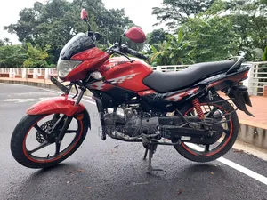 Hero Glamour 2022 Red