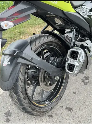 Suzuki Gixxer SF 250 2025 Green