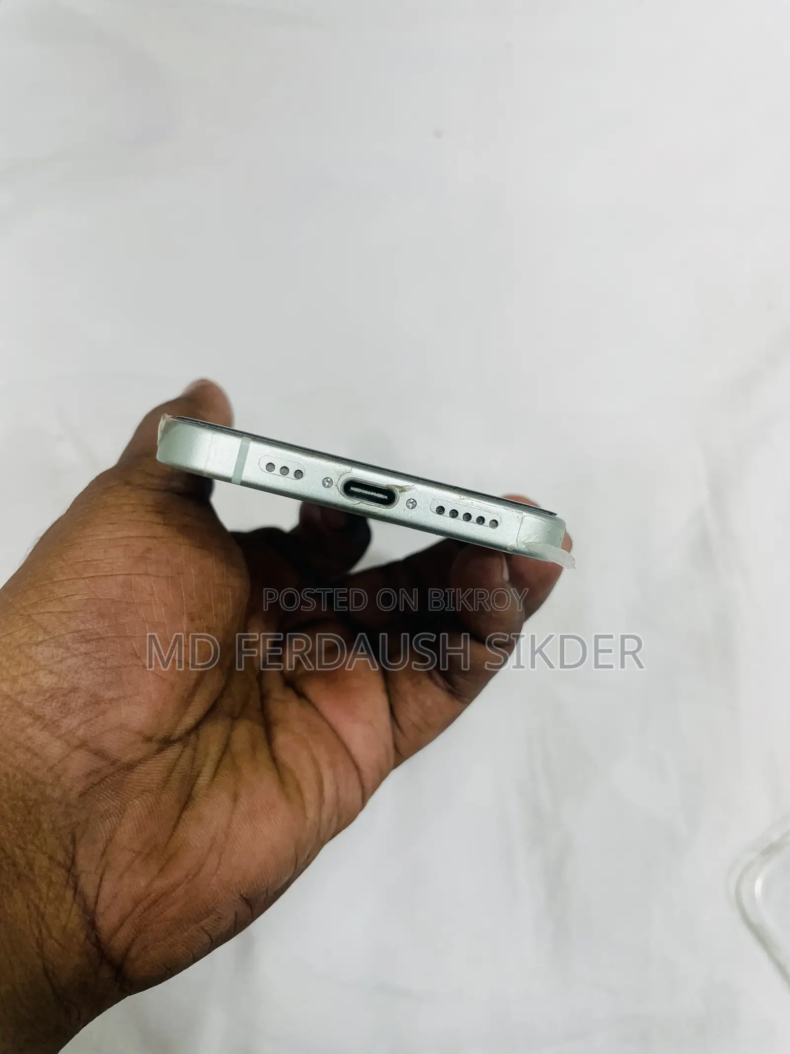 Apple iPhone 15 128 GB Green