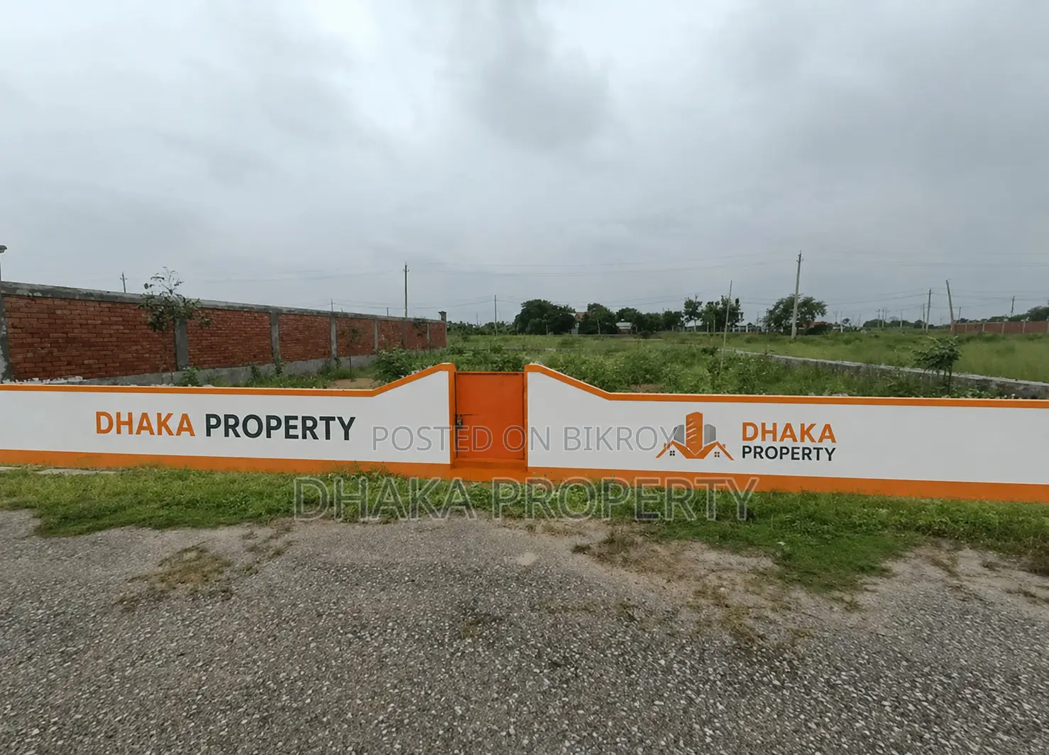 30ft Road 3 Katha South Facing Plot at Sector-28