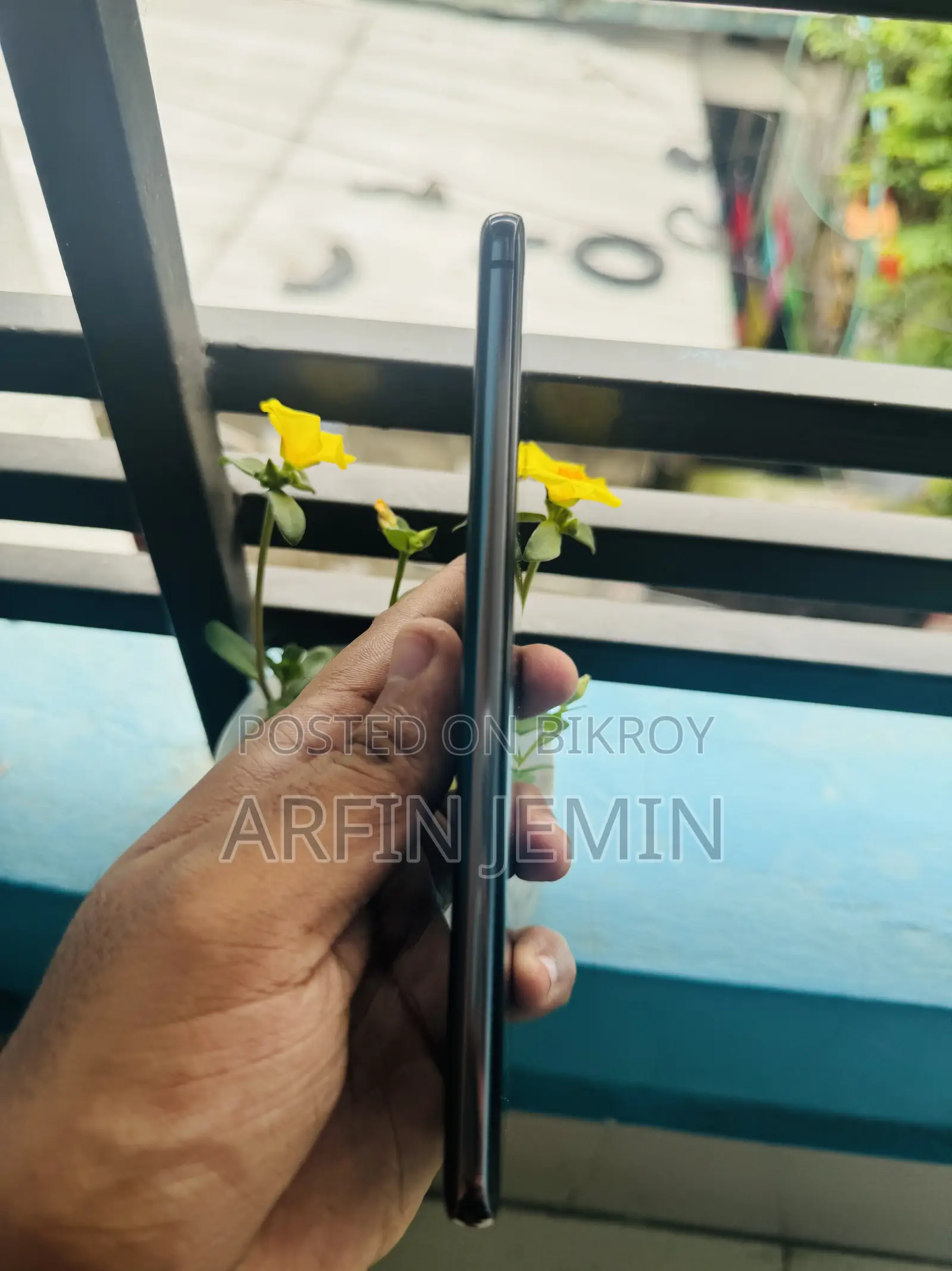 স্যামসাং গ্যালাক্সি এ৮২ ৫জি (গ্যালাক্সি কোয়ান্টাম ২) ১২৮ জিবি কালো