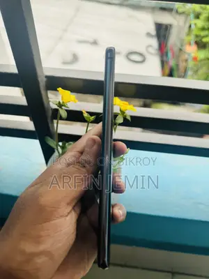 স্যামসাং গ্যালাক্সি এ৮২ ৫জি (গ্যালাক্সি কোয়ান্টাম ২) ১২৮ জিবি কালো