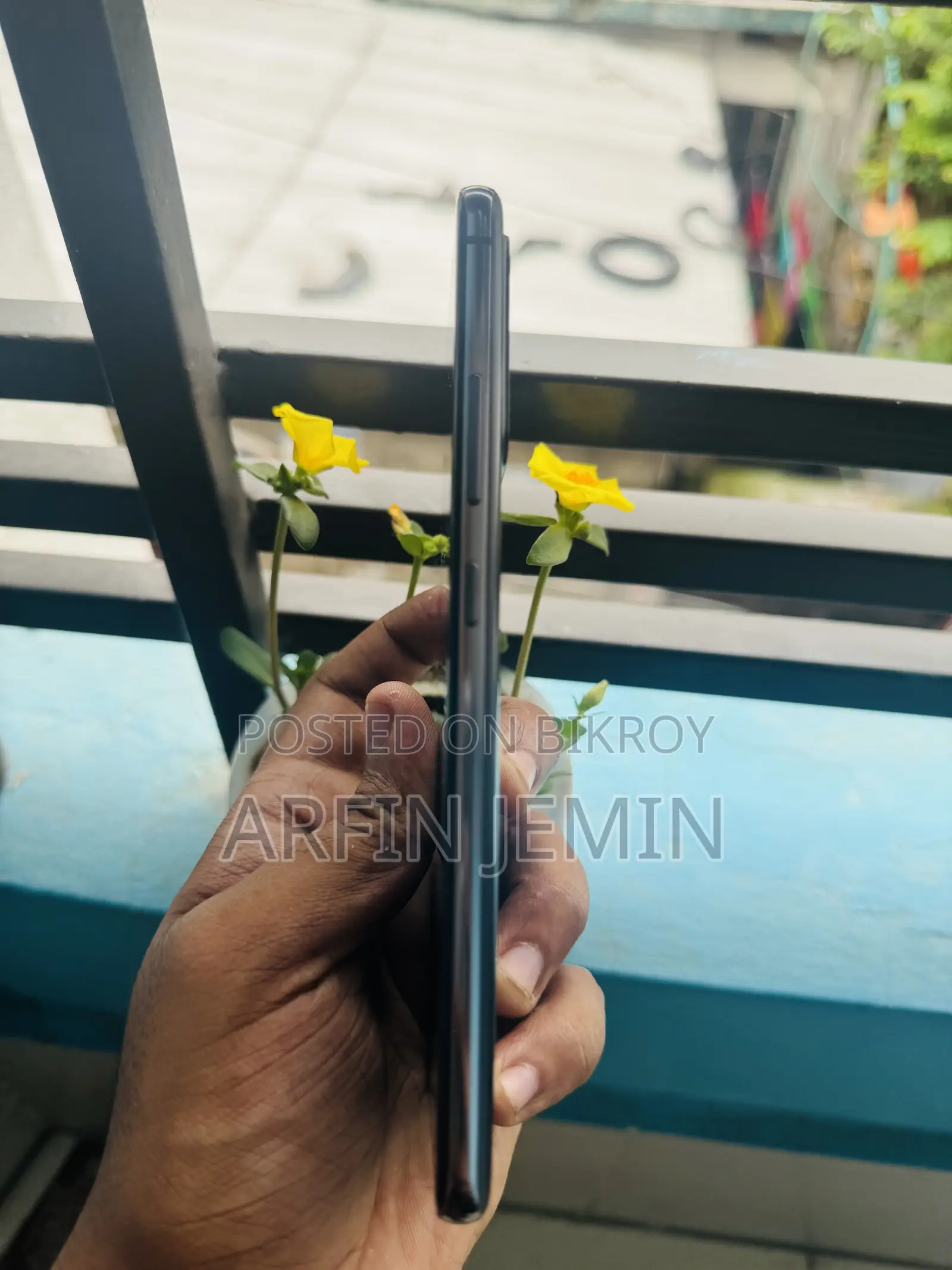 স্যামসাং গ্যালাক্সি এ৮২ ৫জি (গ্যালাক্সি কোয়ান্টাম ২) ১২৮ জিবি কালো