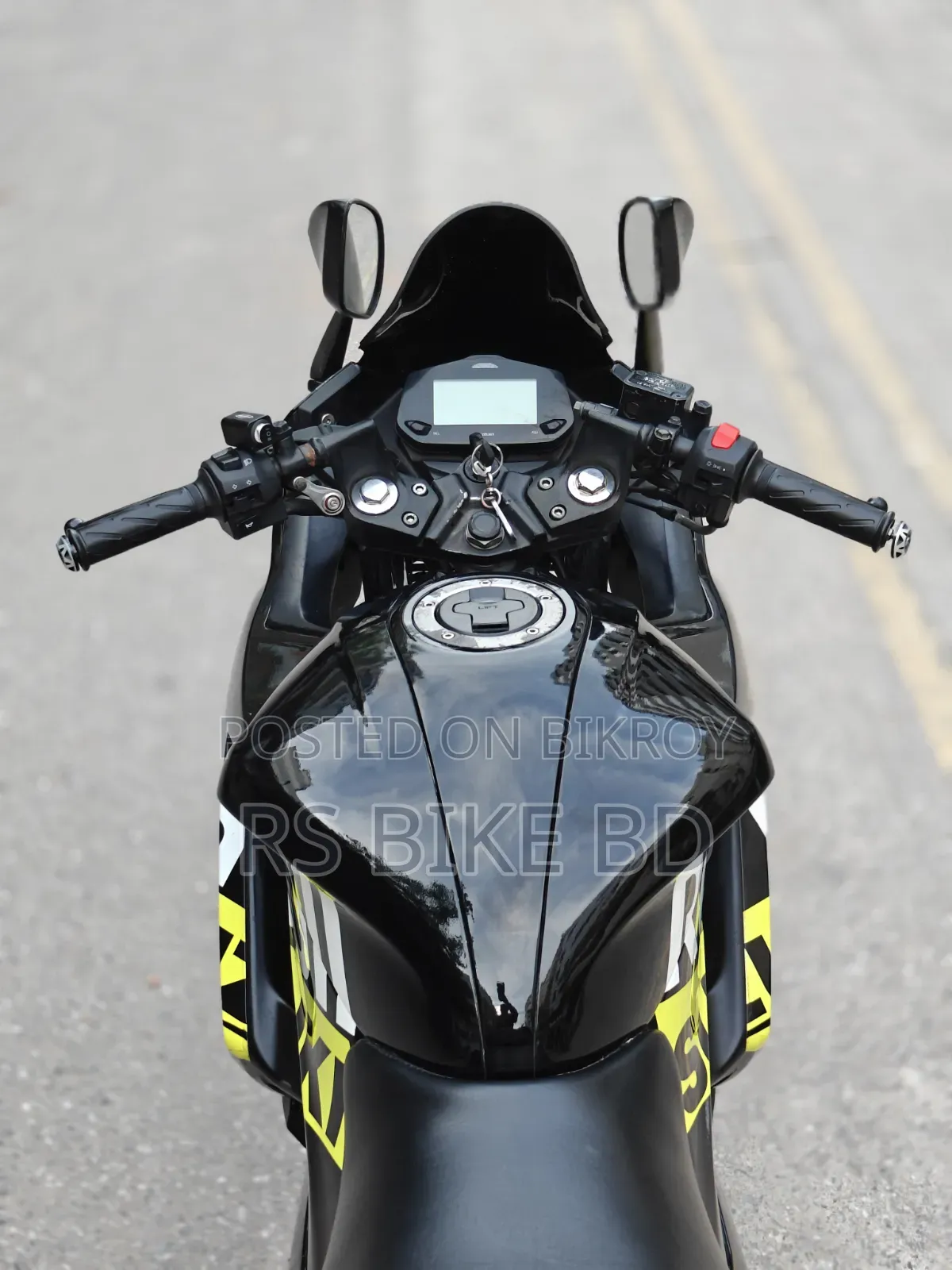 Suzuki Gixxer SF FI 2023 Black
