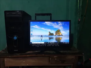 Desktop Computer 4GB Intel Core i3 HDD 500GB