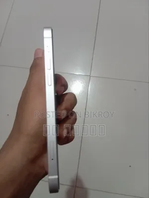 অ্যাপল আইফোন ১২ ১২৮ জিবি সাদা