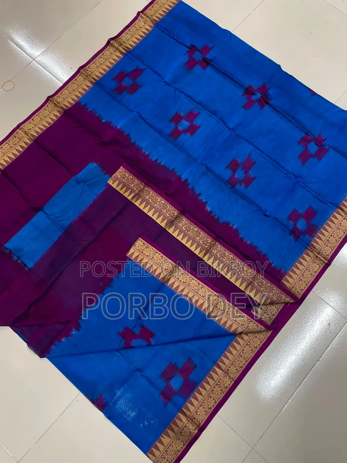 Jaba Pair Temple Maslai Kotki Saree with blouse piece. Puja collection.