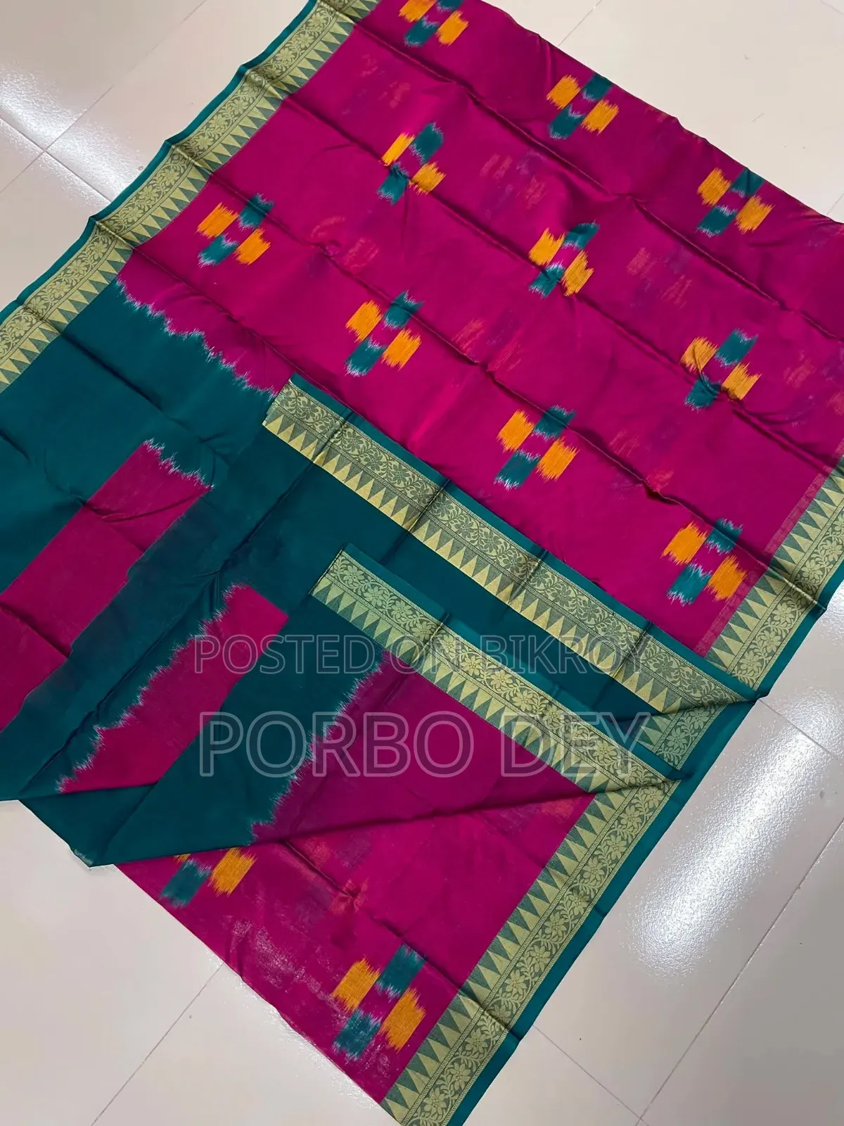 Jaba Pair Temple Maslai Kotki Saree with blouse piece. Puja collection.