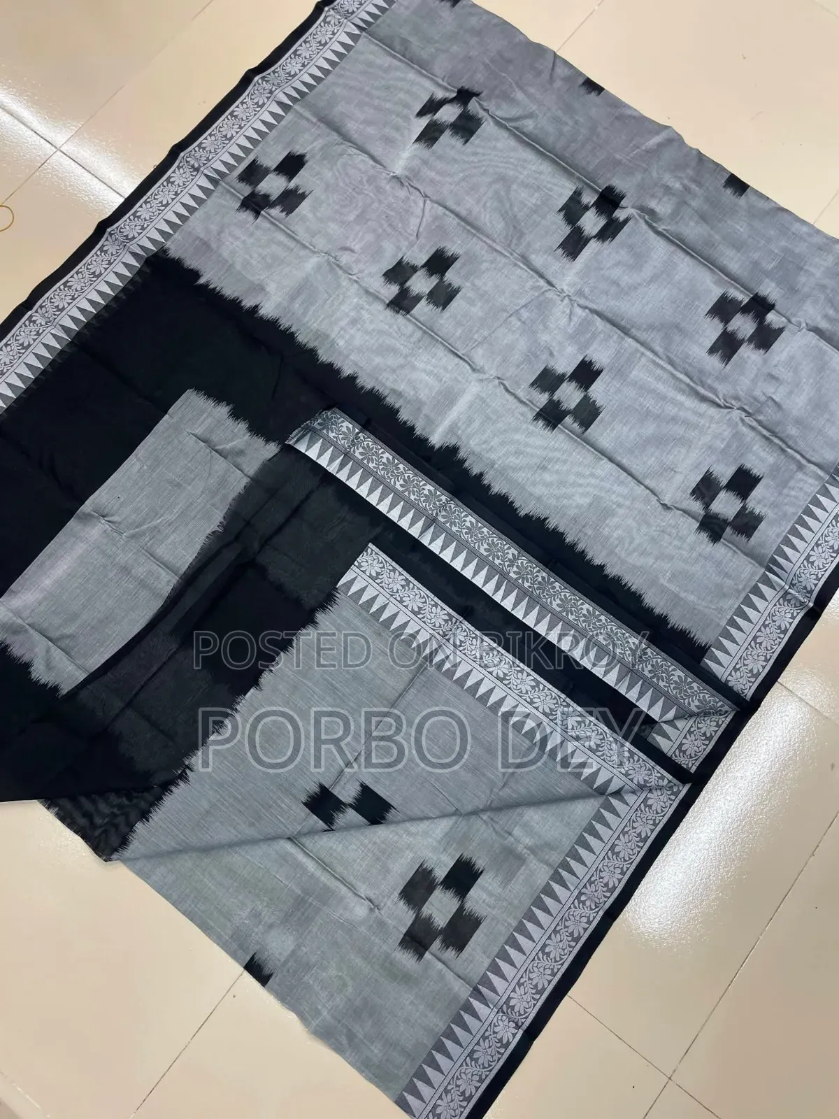 Jaba Pair Temple Maslai Kotki Saree with blouse piece. Puja collection.