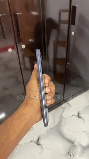 Vivo Y20G 128 GB Blue