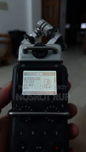Zoom H5 Handy Recorder ফিল্ম মেকিং, ভয়েস রেকর্ডিং বা পডকাস্ট এর জন্য