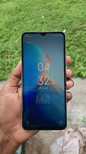 Infinix Smart 7 HD 64 GB White