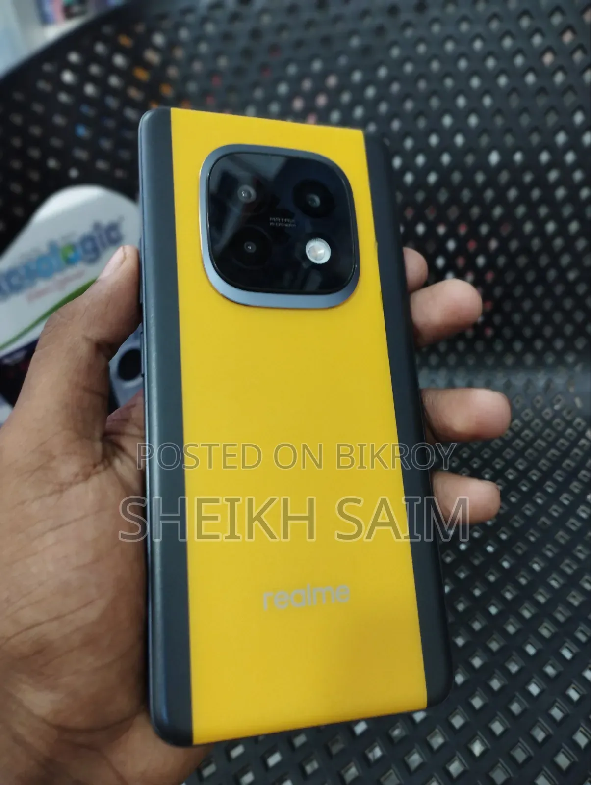 Realme 256 GB Yellow
