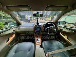 টয়োটা এক্সিও ২০১০ নীল