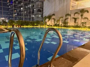 দ্য গ্র্যান্ড প্যাসিফিক হোটেল স্যুট সেল