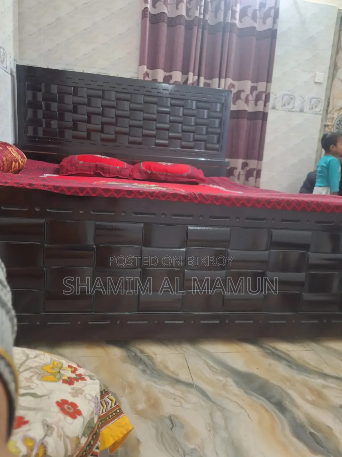 জরুরি ভাবে একটি খাট বিক্রয় করা হবে।