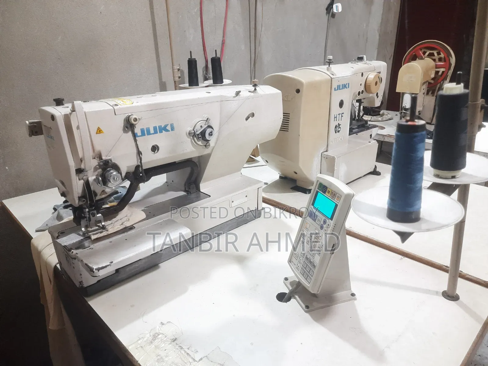 Auto Button Hole Machine