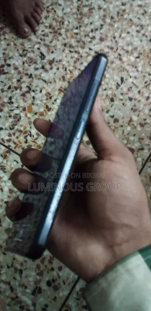 Symphony G26 32 GB Black
