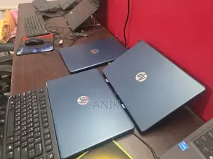 Laptop HP 15S 8GB AMD Ryzen 5 SSD 512GB