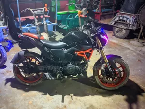 Runner Bolt 165R 2020 Black