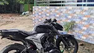 TVS Apache RTR 160 4V 2022 Black